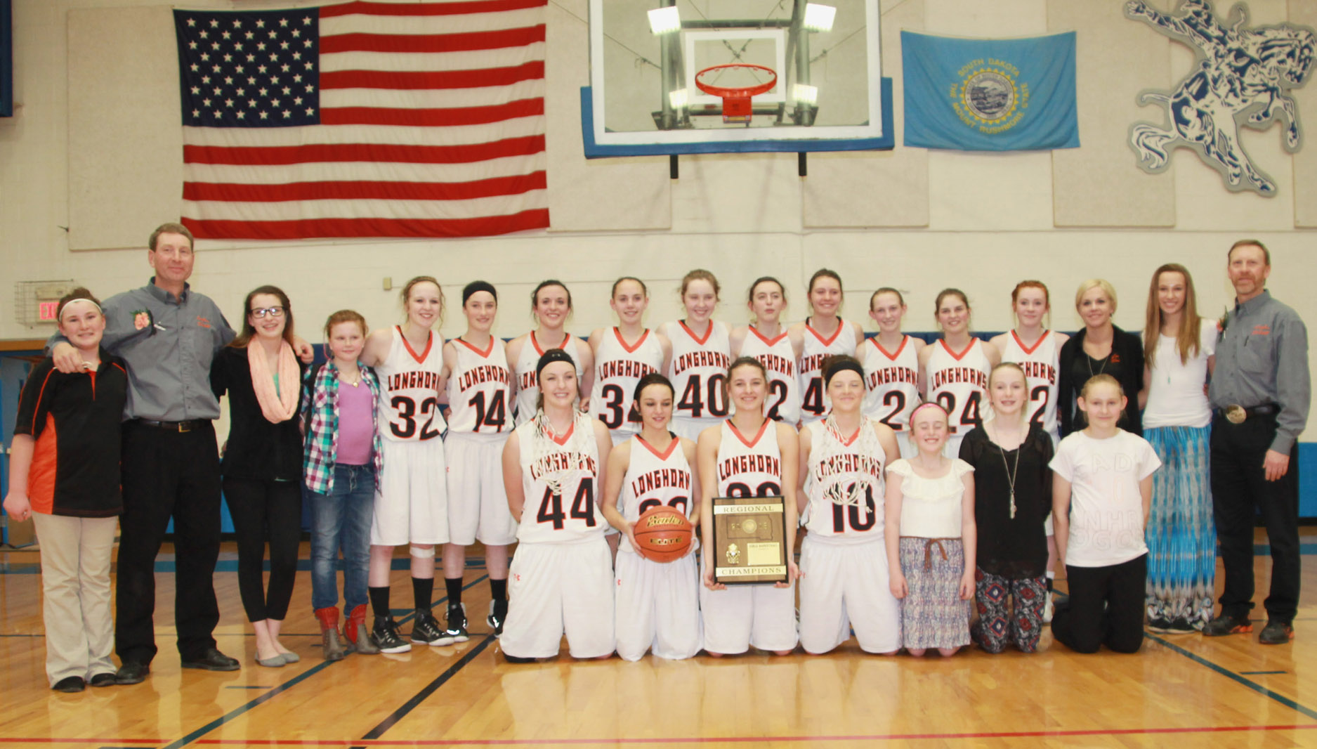 Faith Lady Longhorns headed to state basketball tournament! Pioneer
